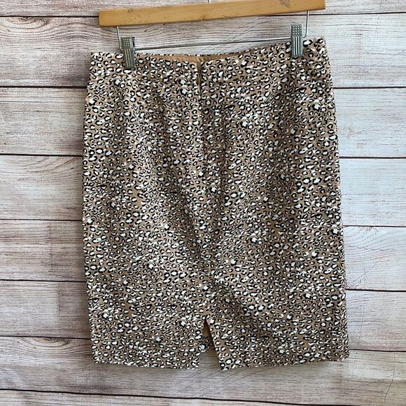 J CREW PENCIL SKIRT IN LEOPARD PRINT - Picture 4 of 4